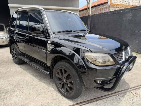 MITSUBISHI PAJERO TR4 2.0 4X4 16V 140CV FLEX 4P AUTOMÁTICO MITSUBISHI PAJERO TR4 2.0 4X4 16V 140CV FLEX 4P AUTOMÁTICO